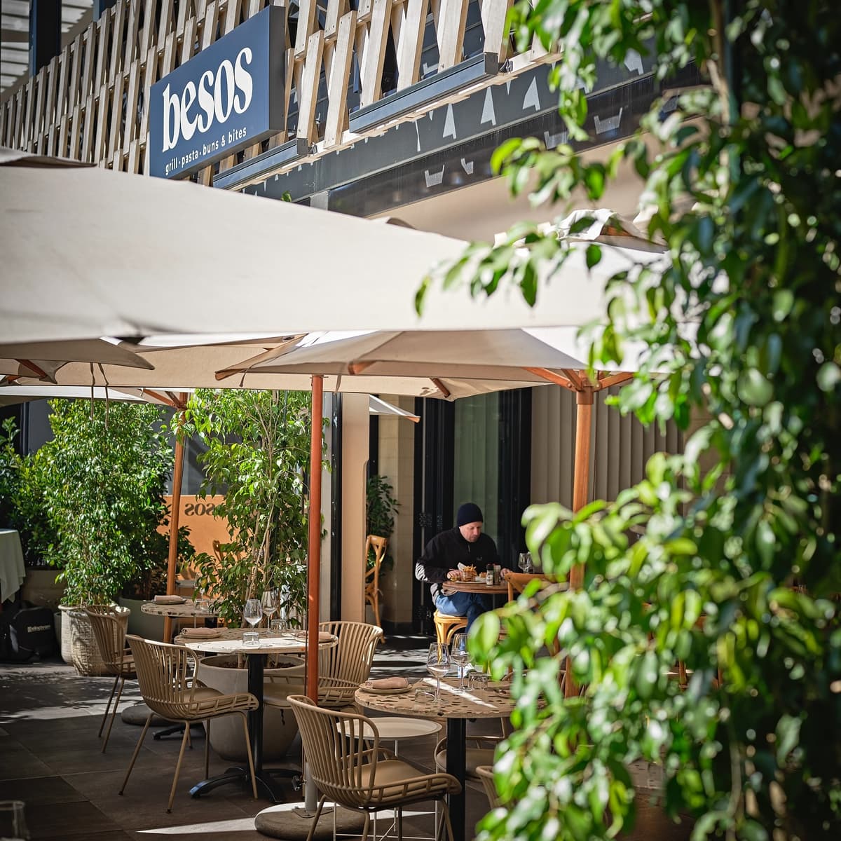Besos Restaurant