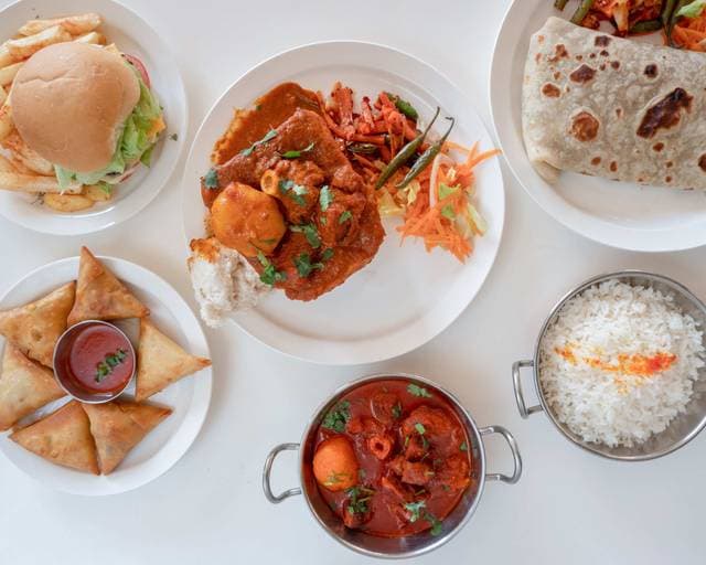 Lugz Indian Cuisine Witkoppen